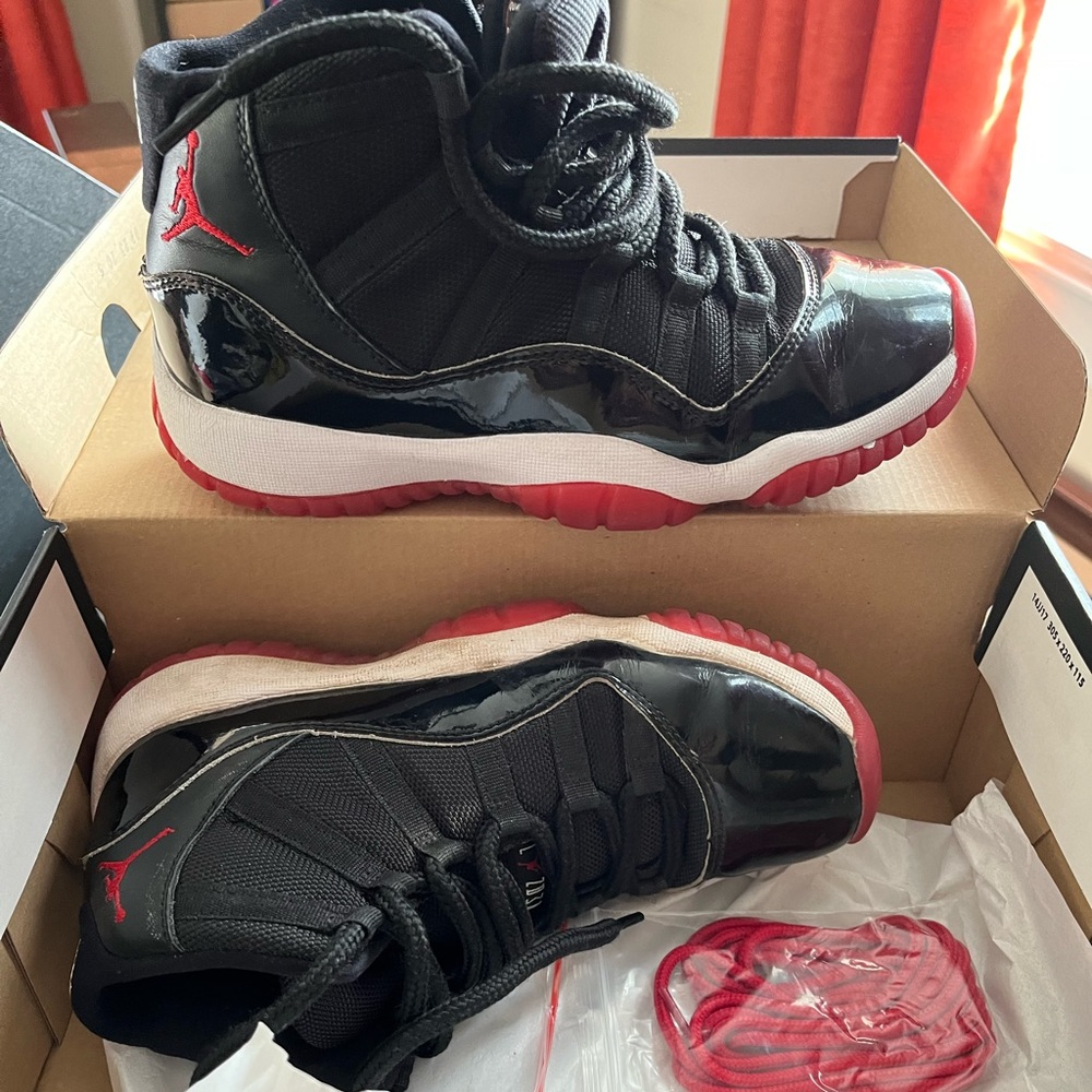 Kids black air jordan retro 12